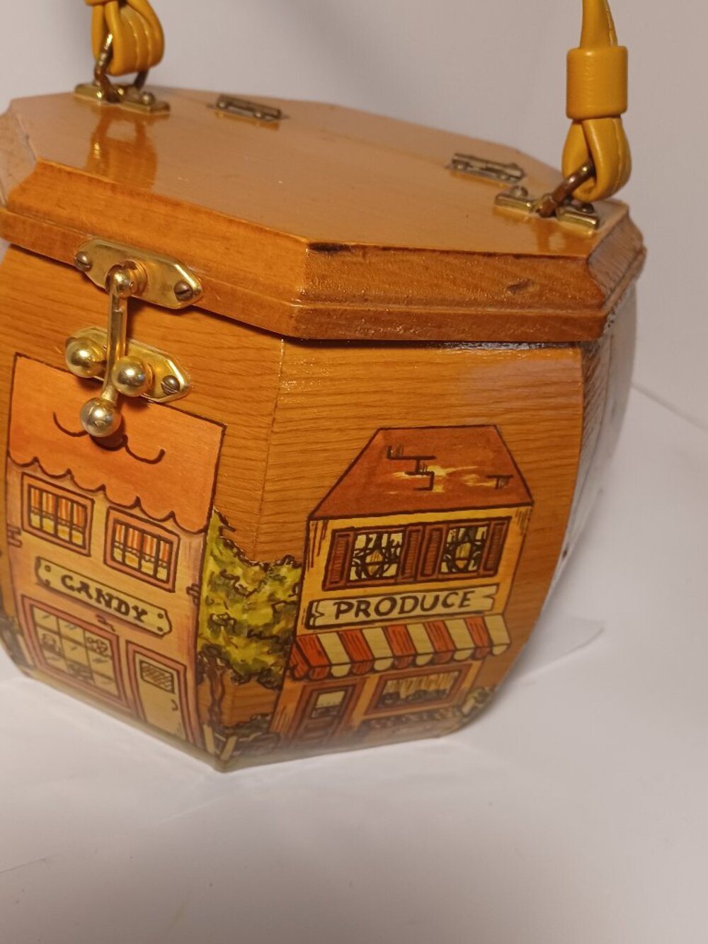 ***BLOW OUT SALE****Beautiful Wood Box Purse with Decoupage and Leather Handle - Picture 10 of 15